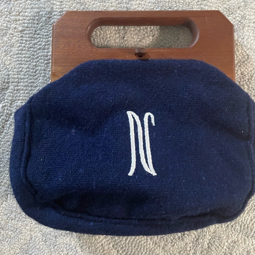 Vintage Trimingham’s Bermuda Bag Wood Handle Navy Cover Preppy Classic